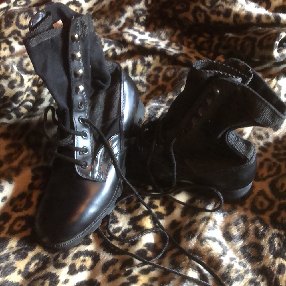 SOLD- Military Surplus Jungle Combat Boots